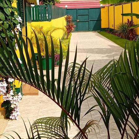 Residencialdes Bed & Breakfast Sao Tome Luaran gambar
