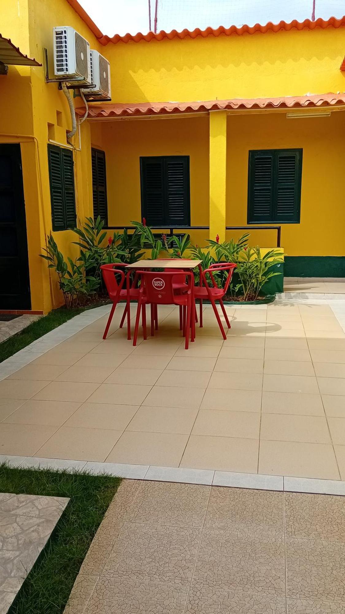 Residencialdes Bed & Breakfast Sao Tome Luaran gambar